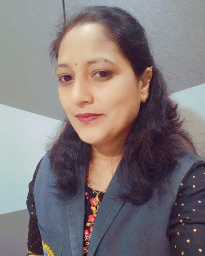 Tr Neeta Mehta, Class teacher of STD VI C